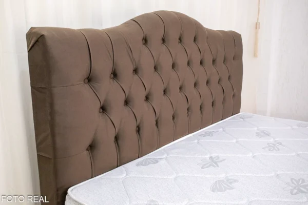 Cabeceira Casal Berlim Veludo Marrom Larg. 1.40m